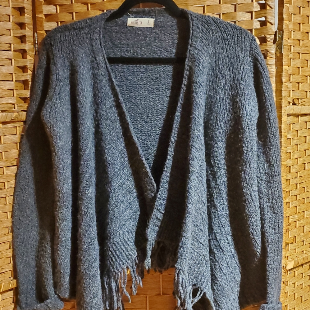 Gray Hollister shrug sweater small